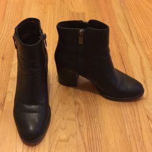 MICHAEL Michael Kors Black Booties - 37
